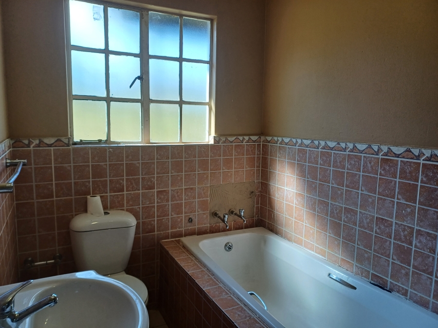 1 Bedroom Property for Sale in Hartzenbergfontein Gauteng