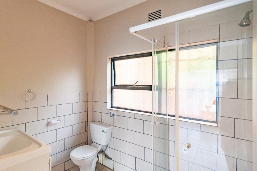 2 Bedroom Property for Sale in Noordheuwel Gauteng