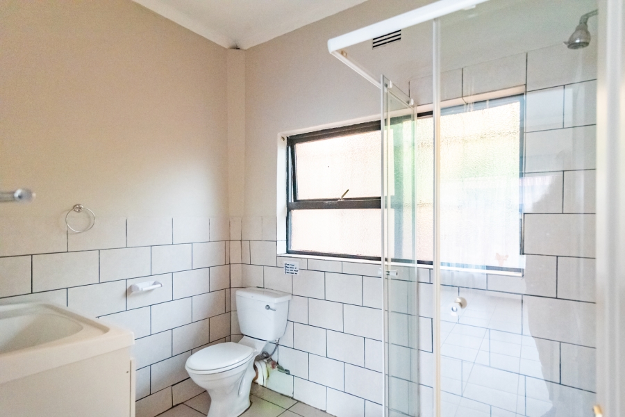 2 Bedroom Property for Sale in Noordheuwel Gauteng