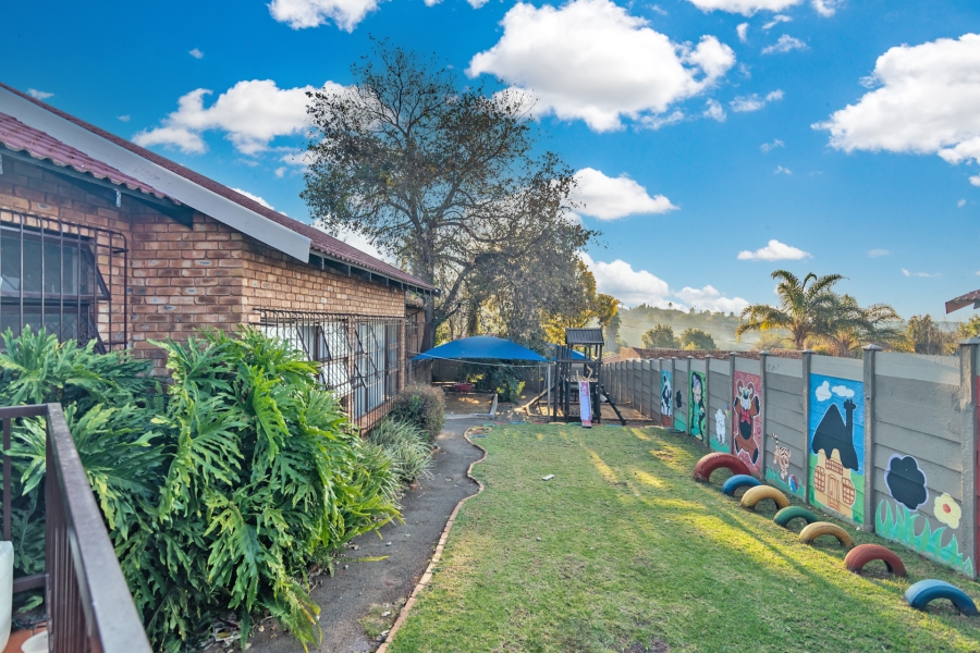 2 Bedroom Property for Sale in Noordheuwel Gauteng