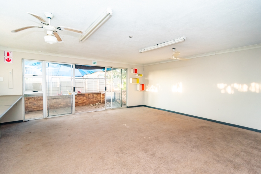 2 Bedroom Property for Sale in Noordheuwel Gauteng