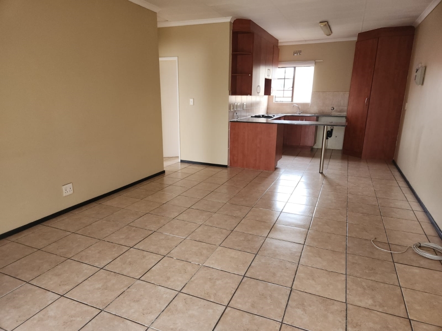 2 Bedroom Property for Sale in Sonneveld Gauteng