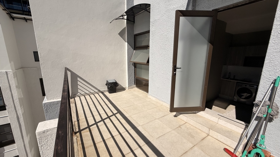 1 Bedroom Property for Sale in Rosebank Gauteng