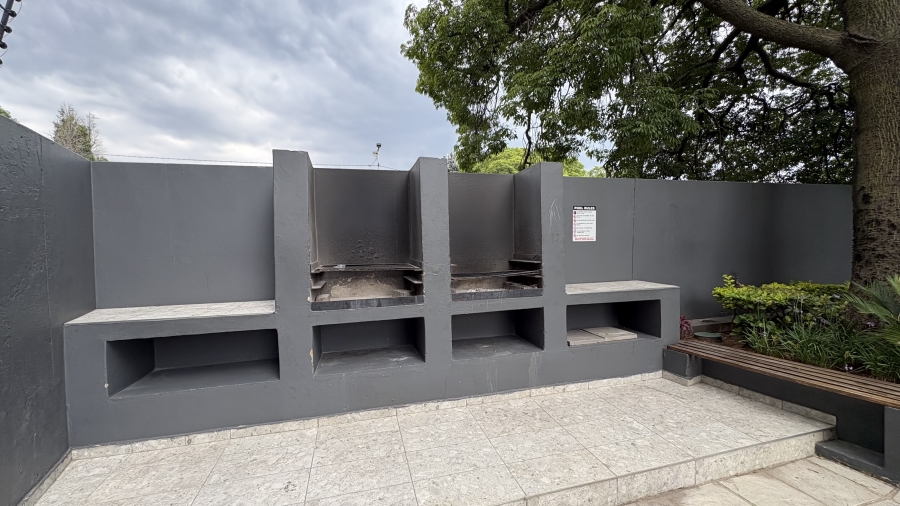 1 Bedroom Property for Sale in Rosebank Gauteng