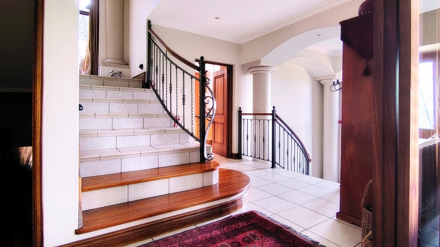 3 Bedroom Property for Sale in Waverley Gauteng