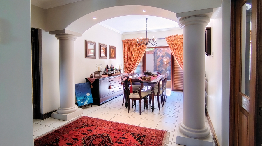 3 Bedroom Property for Sale in Waverley Gauteng