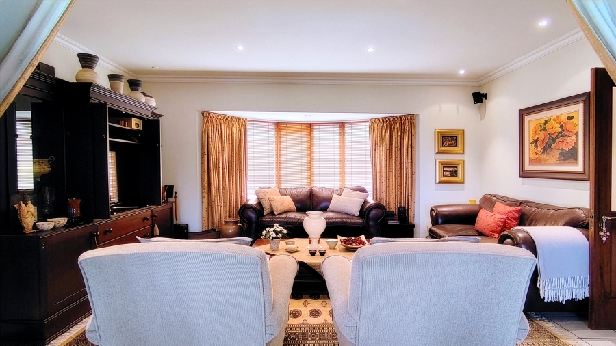 3 Bedroom Property for Sale in Waverley Gauteng