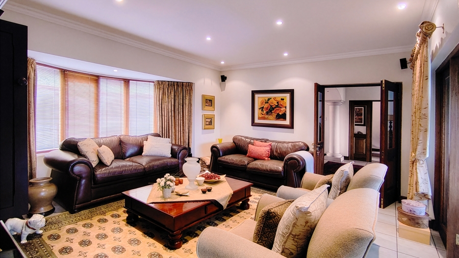 3 Bedroom Property for Sale in Waverley Gauteng