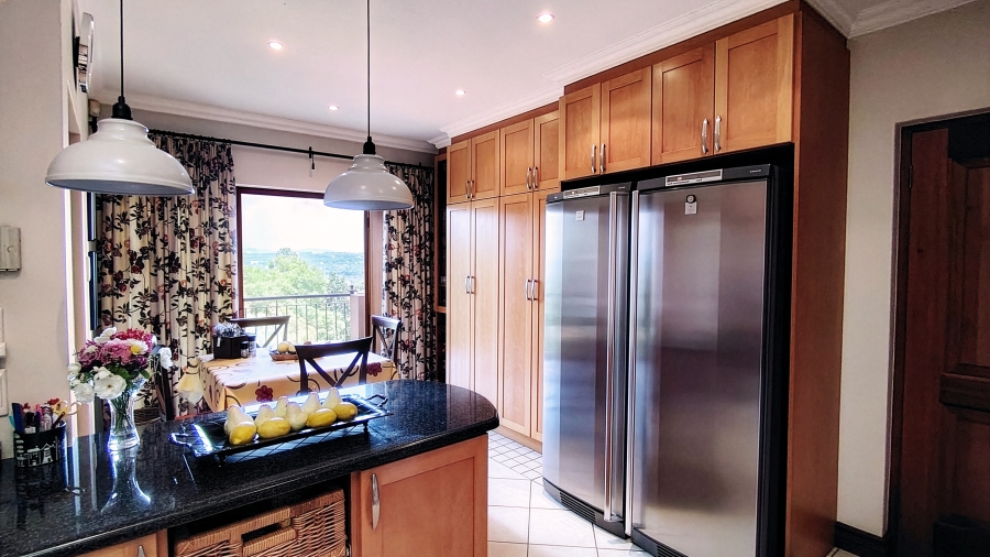 3 Bedroom Property for Sale in Waverley Gauteng