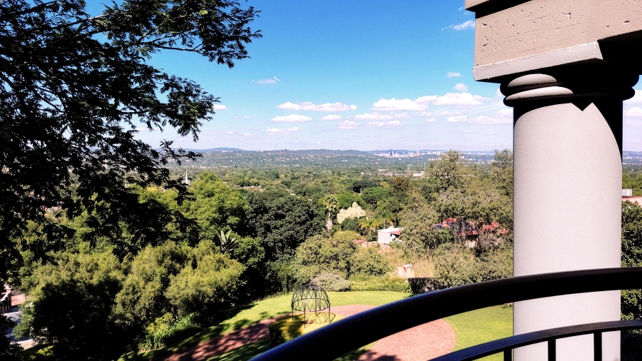 3 Bedroom Property for Sale in Waverley Gauteng