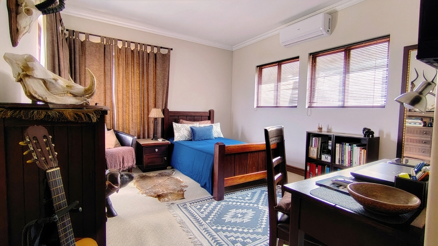 3 Bedroom Property for Sale in Waverley Gauteng