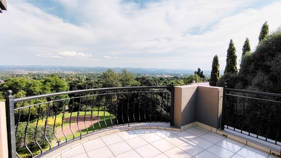 3 Bedroom Property for Sale in Waverley Gauteng