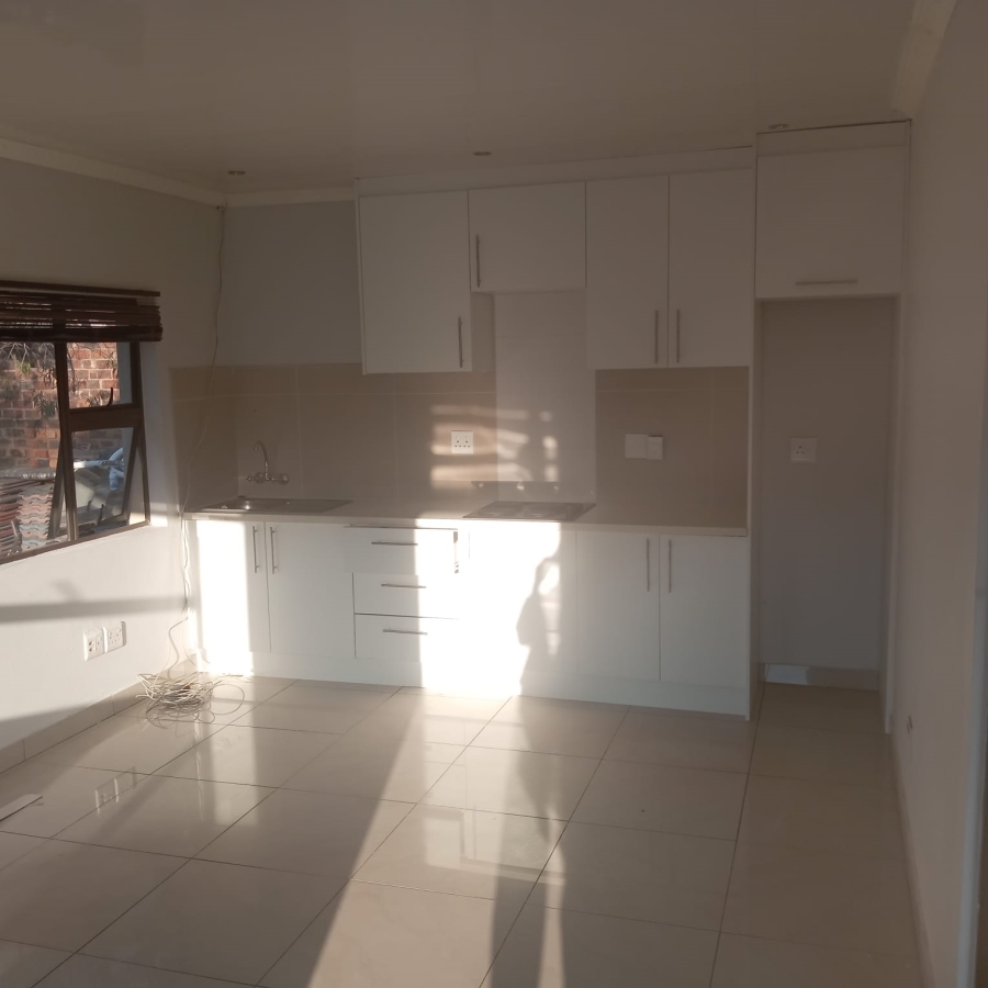 1 Bedroom Property for Sale in Suideroord Gauteng