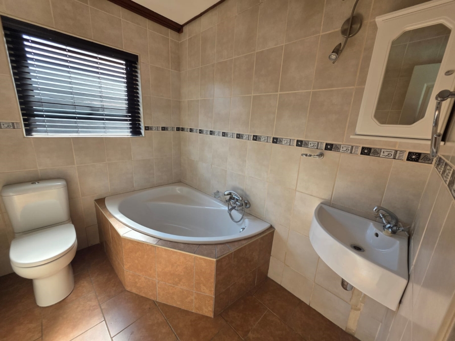 To Let 2 Bedroom Property for Rent in Dawnview Gauteng