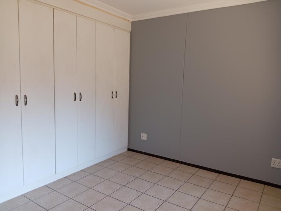 2 Bedroom Property for Sale in Winchester Hills Gauteng