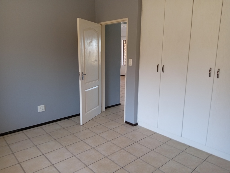 2 Bedroom Property for Sale in Winchester Hills Gauteng