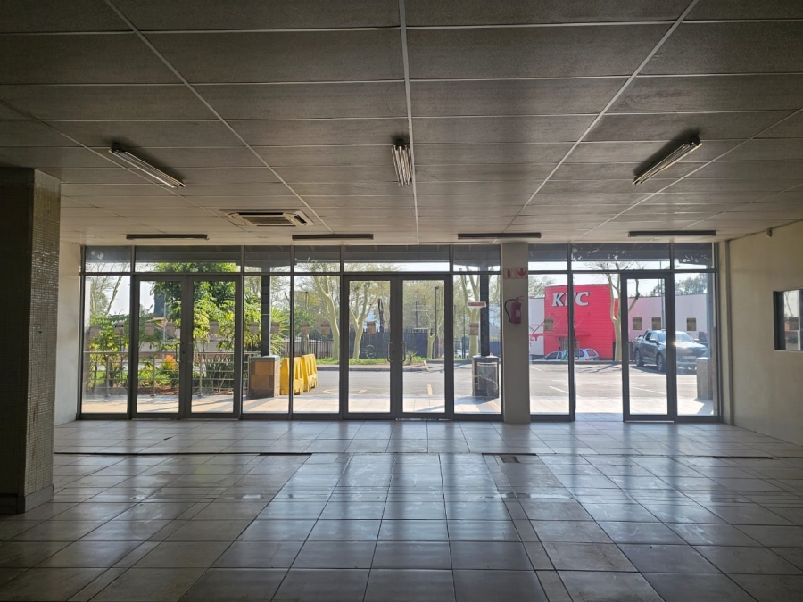 To Let Commercial Property for Rent in Lynnwood Ridge Gauteng