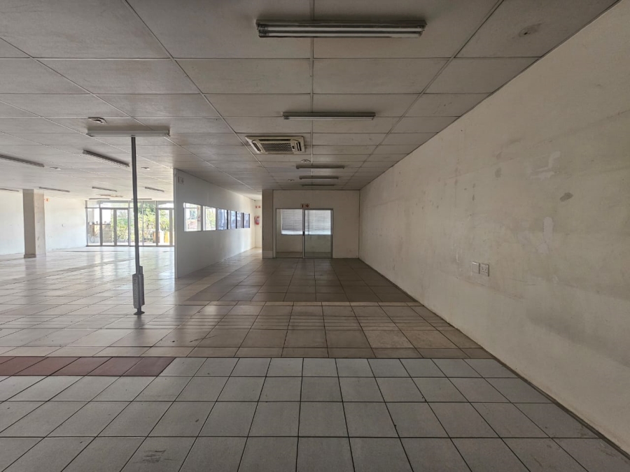 To Let Commercial Property for Rent in Lynnwood Ridge Gauteng