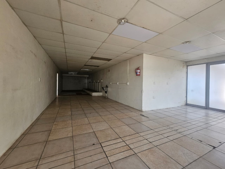 To Let Commercial Property for Rent in Lynnwood Ridge Gauteng