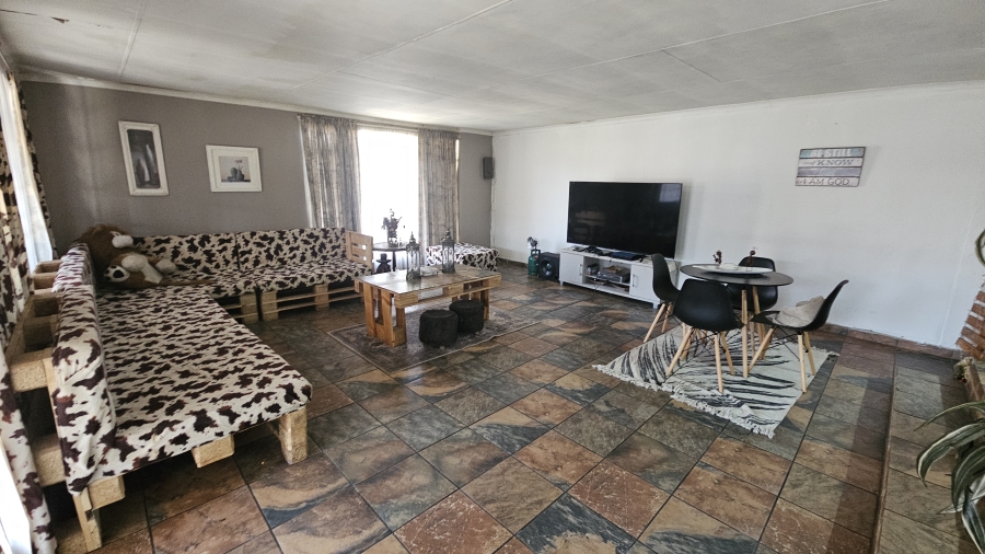 5 Bedroom Property for Sale in Dersley Gauteng