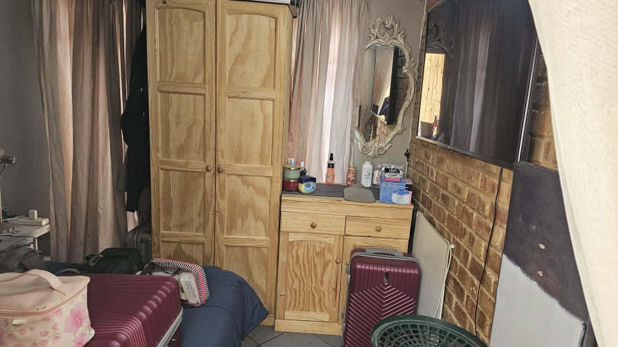 5 Bedroom Property for Sale in Dersley Gauteng