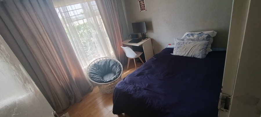 To Let 4 Bedroom Property for Rent in Elandspark Gauteng