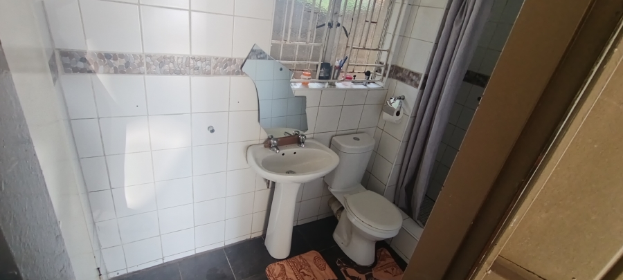 To Let 4 Bedroom Property for Rent in Elandspark Gauteng