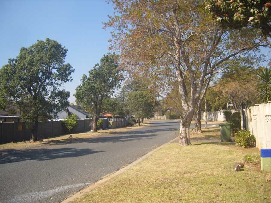 3 Bedroom Property for Sale in Brackendowns Gauteng