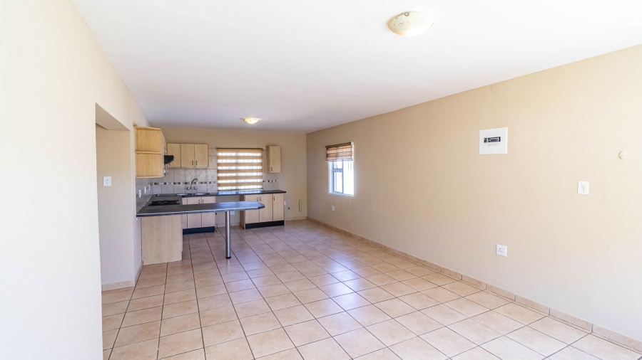 To Let 2 Bedroom Property for Rent in Ridgeway Gauteng