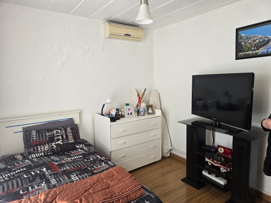 3 Bedroom Property for Sale in Oakdene Gauteng