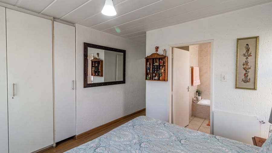 3 Bedroom Property for Sale in Oakdene Gauteng