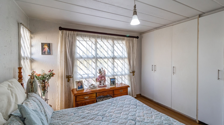 3 Bedroom Property for Sale in Oakdene Gauteng