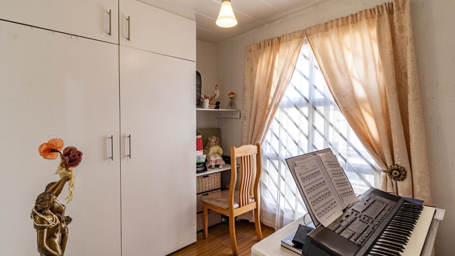 3 Bedroom Property for Sale in Oakdene Gauteng