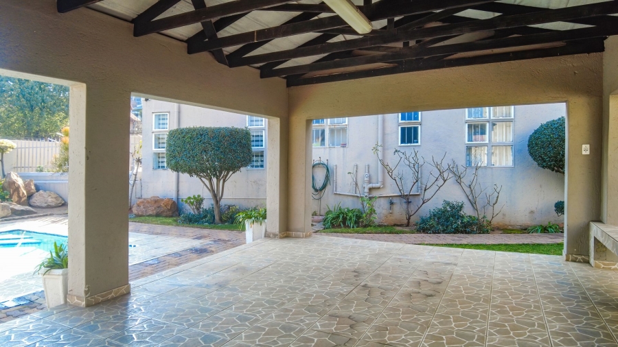 3 Bedroom Property for Sale in Oakdene Gauteng