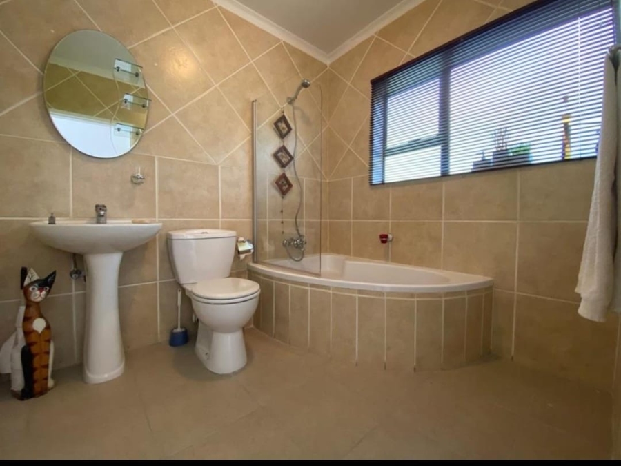 1 Bedroom Property for Sale in Mulbarton Gauteng