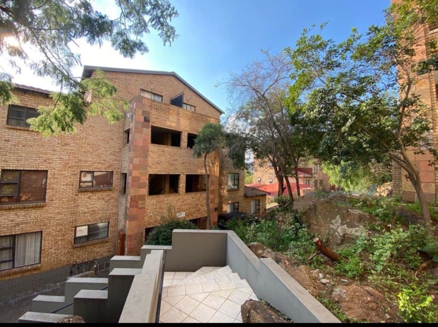 1 Bedroom Property for Sale in Mulbarton Gauteng