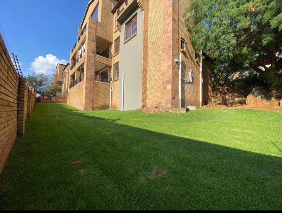 1 Bedroom Property for Sale in Mulbarton Gauteng