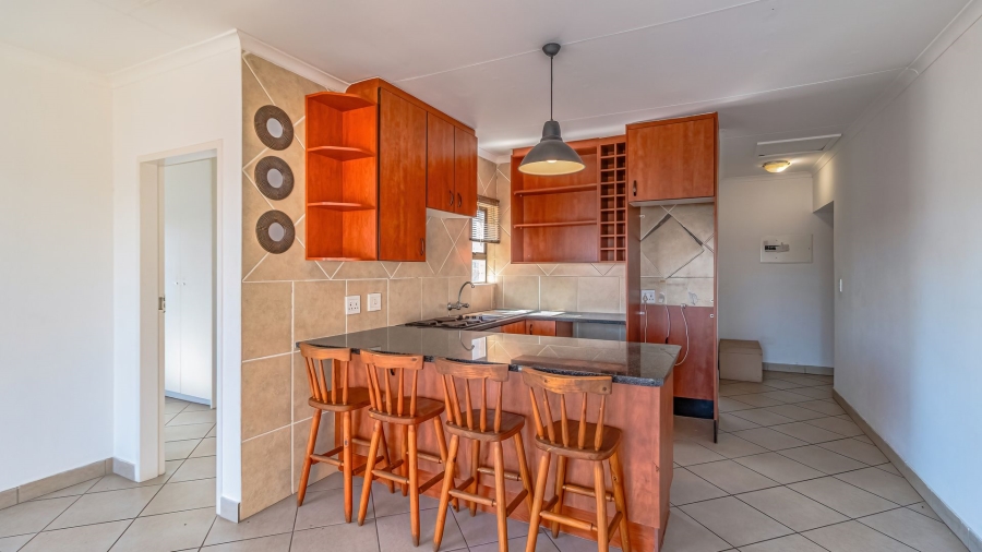 1 Bedroom Property for Sale in Mulbarton Gauteng