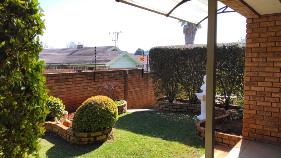 2 Bedroom Property for Sale in Wentworth Park Gauteng