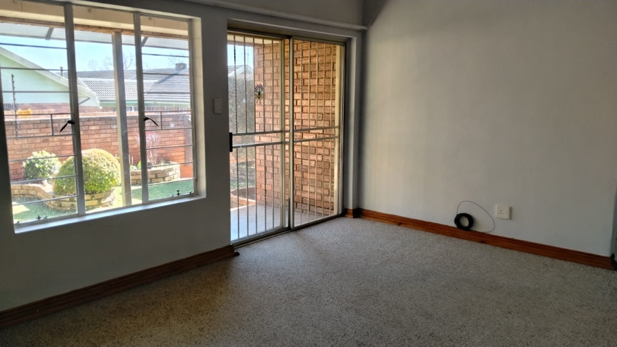 2 Bedroom Property for Sale in Wentworth Park Gauteng