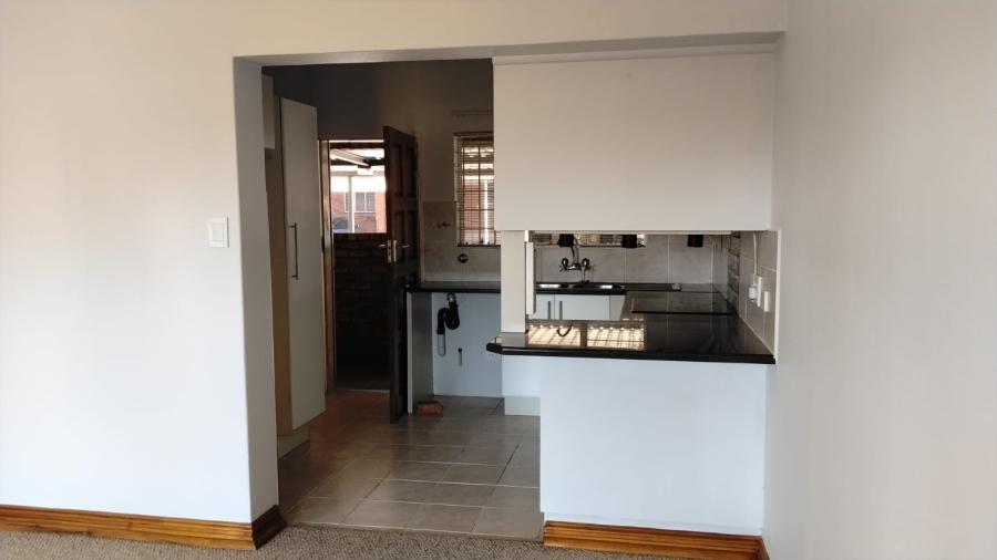 2 Bedroom Property for Sale in Wentworth Park Gauteng