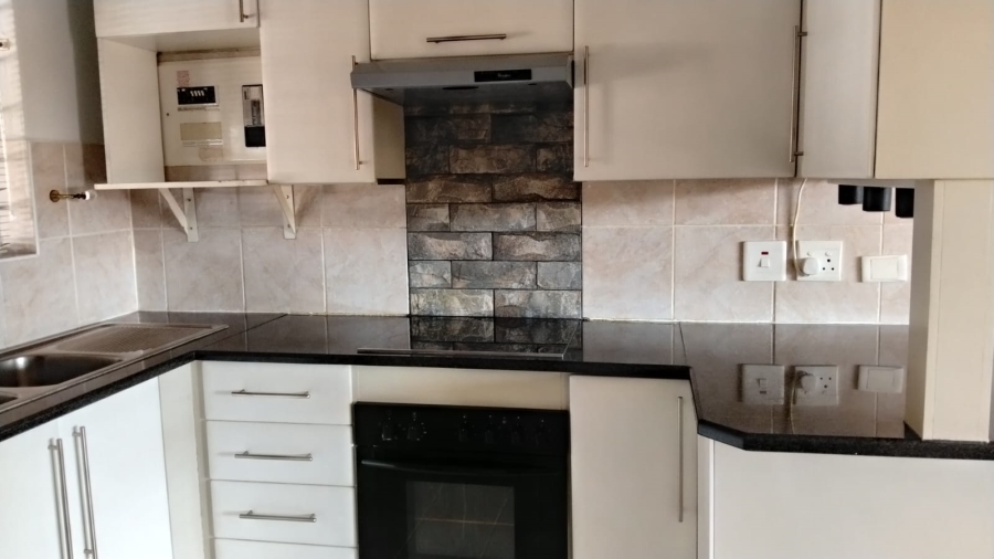 2 Bedroom Property for Sale in Wentworth Park Gauteng