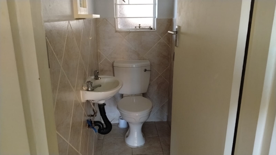 2 Bedroom Property for Sale in Wentworth Park Gauteng