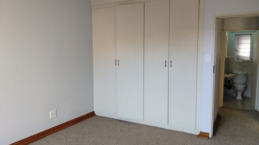 2 Bedroom Property for Sale in Wentworth Park Gauteng
