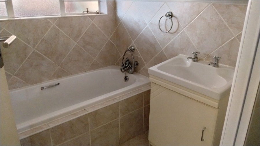 2 Bedroom Property for Sale in Wentworth Park Gauteng