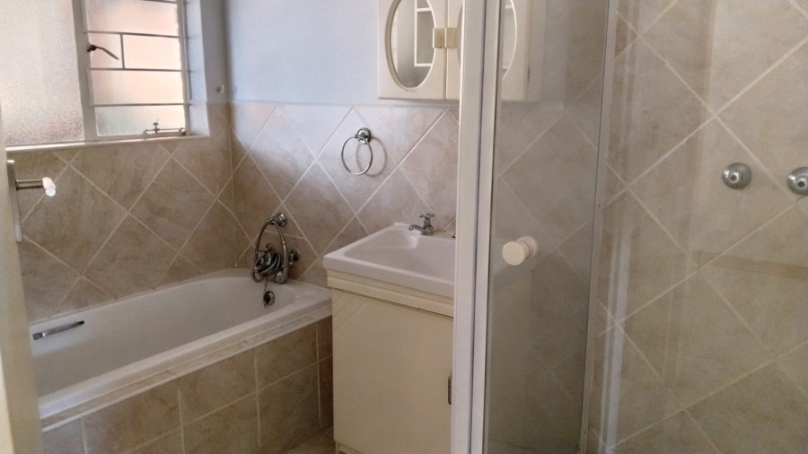2 Bedroom Property for Sale in Wentworth Park Gauteng