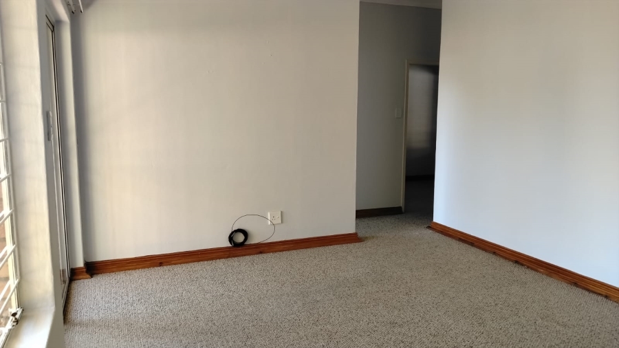 2 Bedroom Property for Sale in Wentworth Park Gauteng