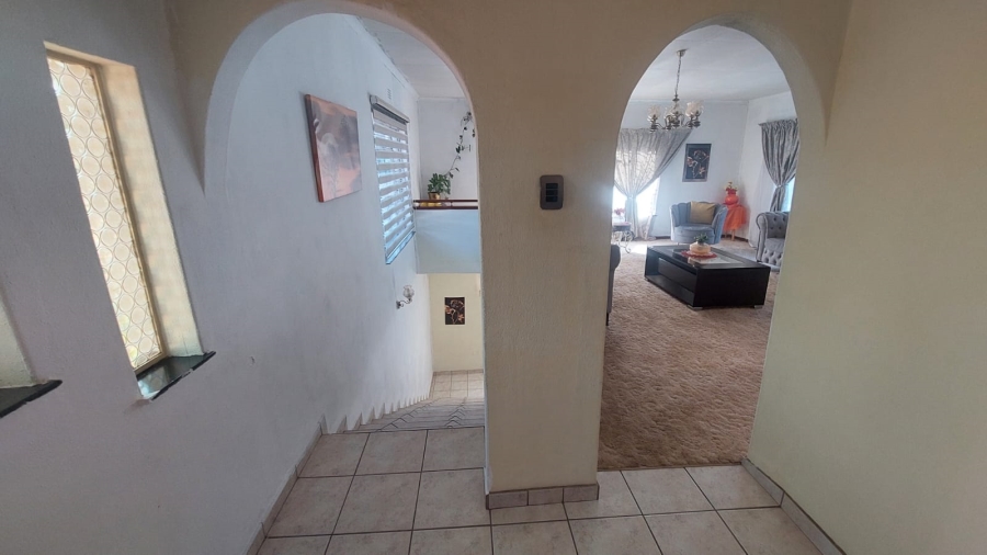 4 Bedroom Property for Sale in Rant En Dal Gauteng