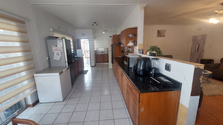 4 Bedroom Property for Sale in Rant En Dal Gauteng