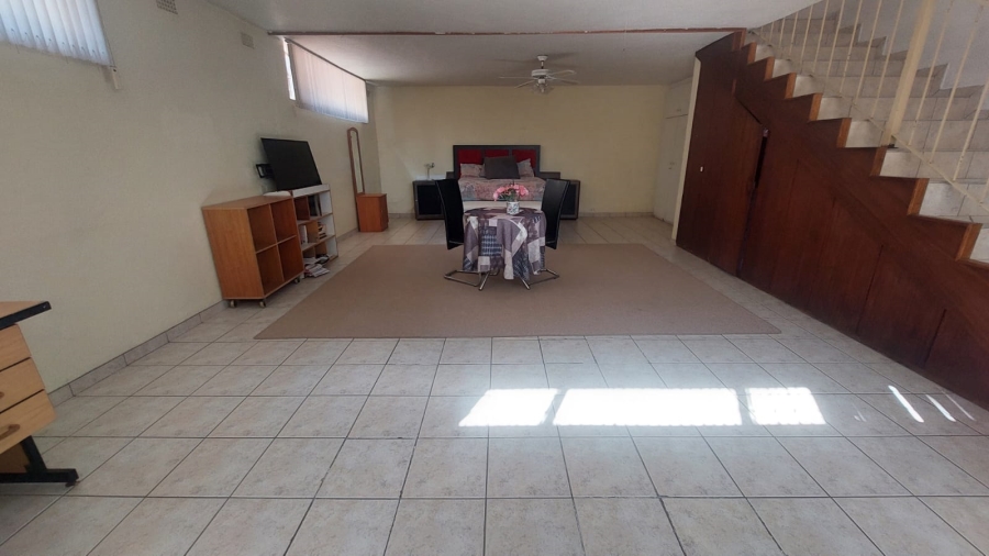4 Bedroom Property for Sale in Rant En Dal Gauteng
